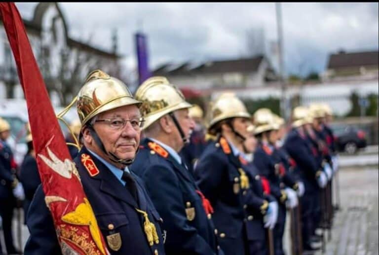 Esta sexta-feira há gala solidária no quartel dos BVB