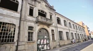 Bairro da Alegria pede suspensão da venda da Confiança