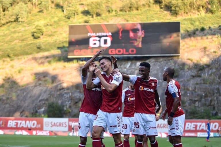 SCB passa com distinção. Segue-se o Spartak de Moscovo