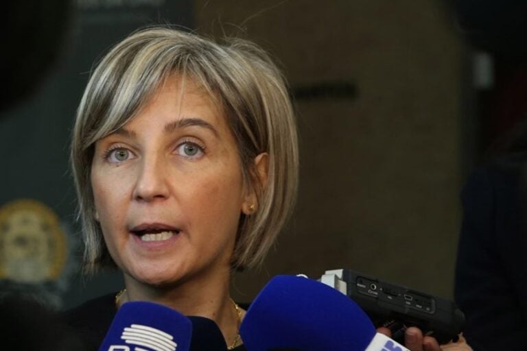 Ministra da Saúde garante um Hospital de Braga público com "cuidados de elevada qualidade"