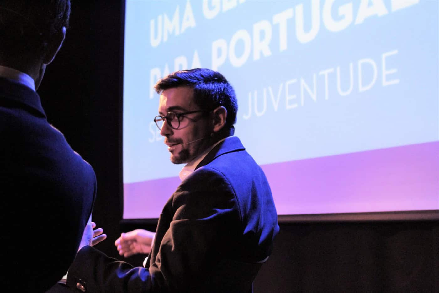 JP Braga acusa Governo de "cativar participação democrática"