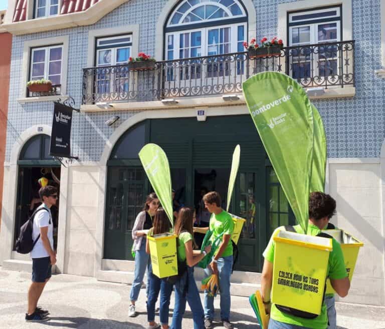 Sociedade Ponto Verde marca presença na Noite Branca com mochileiros