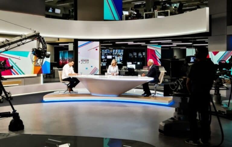 Sondagem dá seis deputados ao PAN e PS a dois deputados da maioria