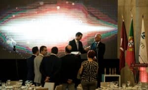 UMinho entrega prémio prestígio a SC Braga e Vitória SC