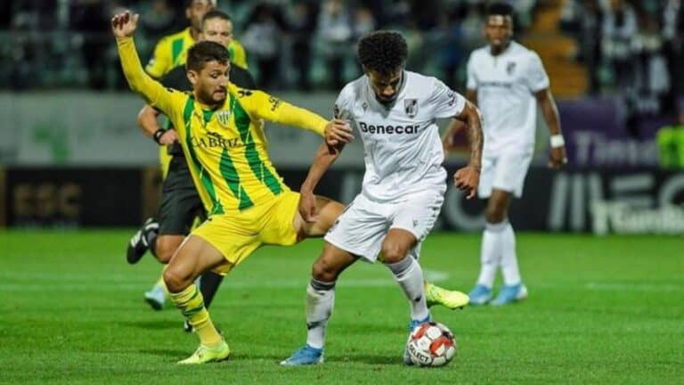 Vitória SC salta para o 6º lugar após triunfo em Tondela