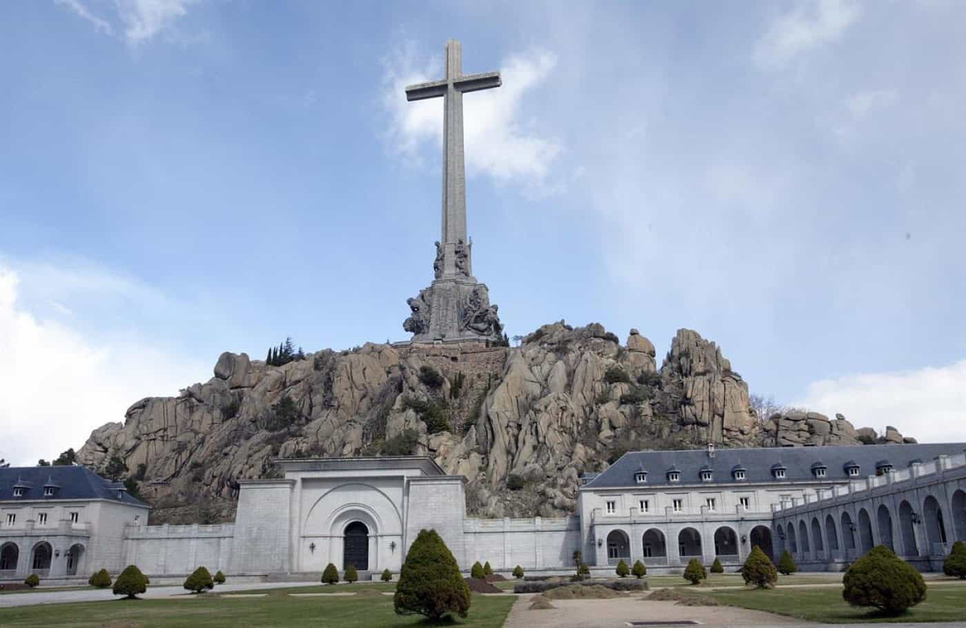 Tribunal Supremo autoriza a exumação do corpo do ditador Francisco Franco