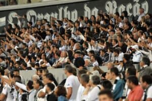 VSC reforça número de bilhetes à venda para jogo com Arsenal