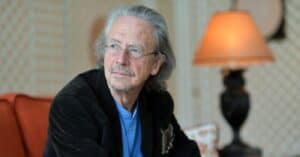 António Ferreira, do livros com RUM, diz que Nobel da Literatura é um "escritor fora do comum"