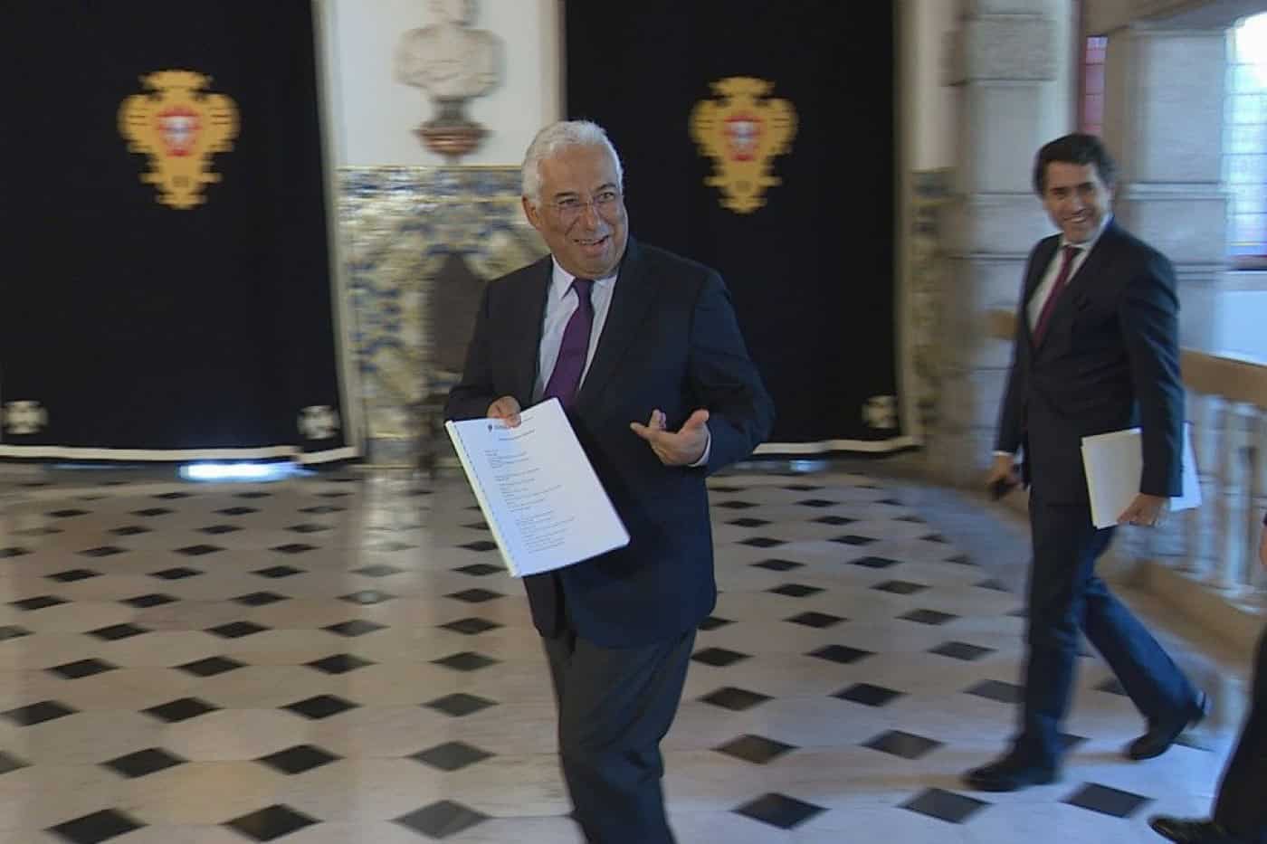 Costa apresenta 50 nomes e 5 novas secretarias de Estado