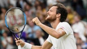 Tenista João Sousa anuncia fim da época devido a fratura no pé