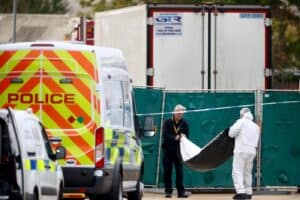 39 corpos encontrados em camião no Reino Unido são chineses