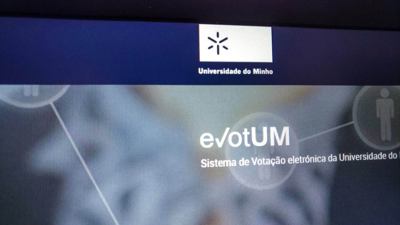 Alteração dos estatutos da AAUM potencia uso do voto electrónico