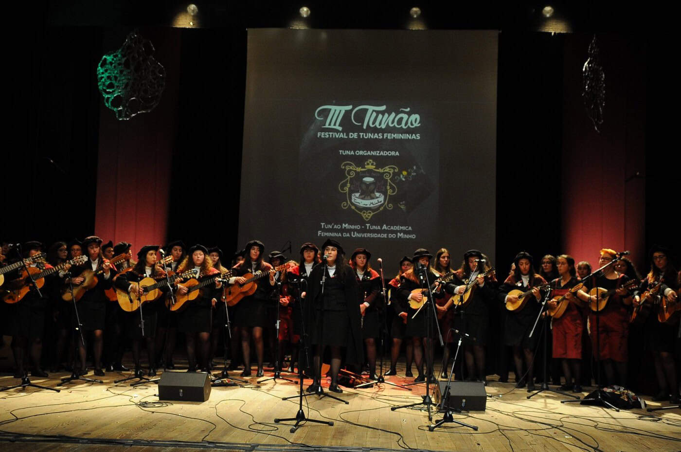 Tunão leva tunas de quatro pontos do país a Braga
