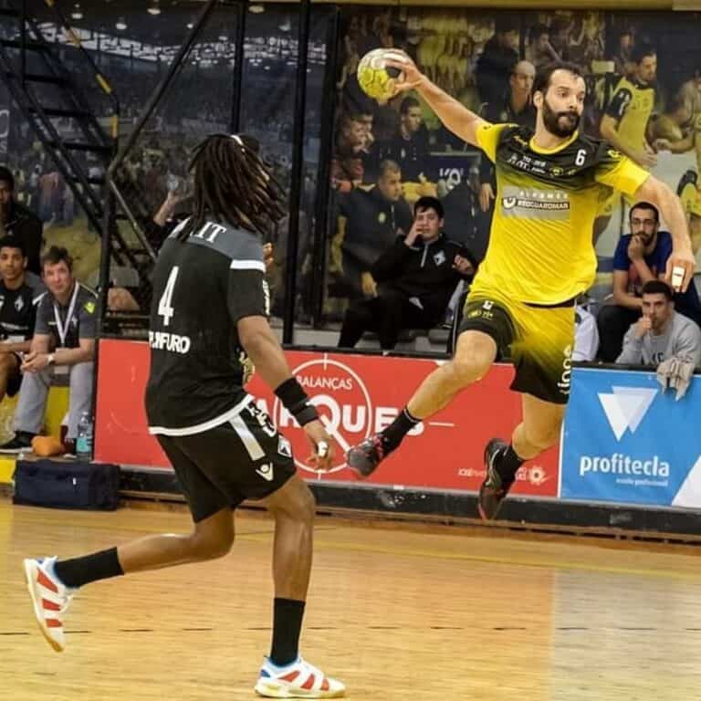 ABC/UMinho recebe lanterna vermelha do campeonato de Andebol