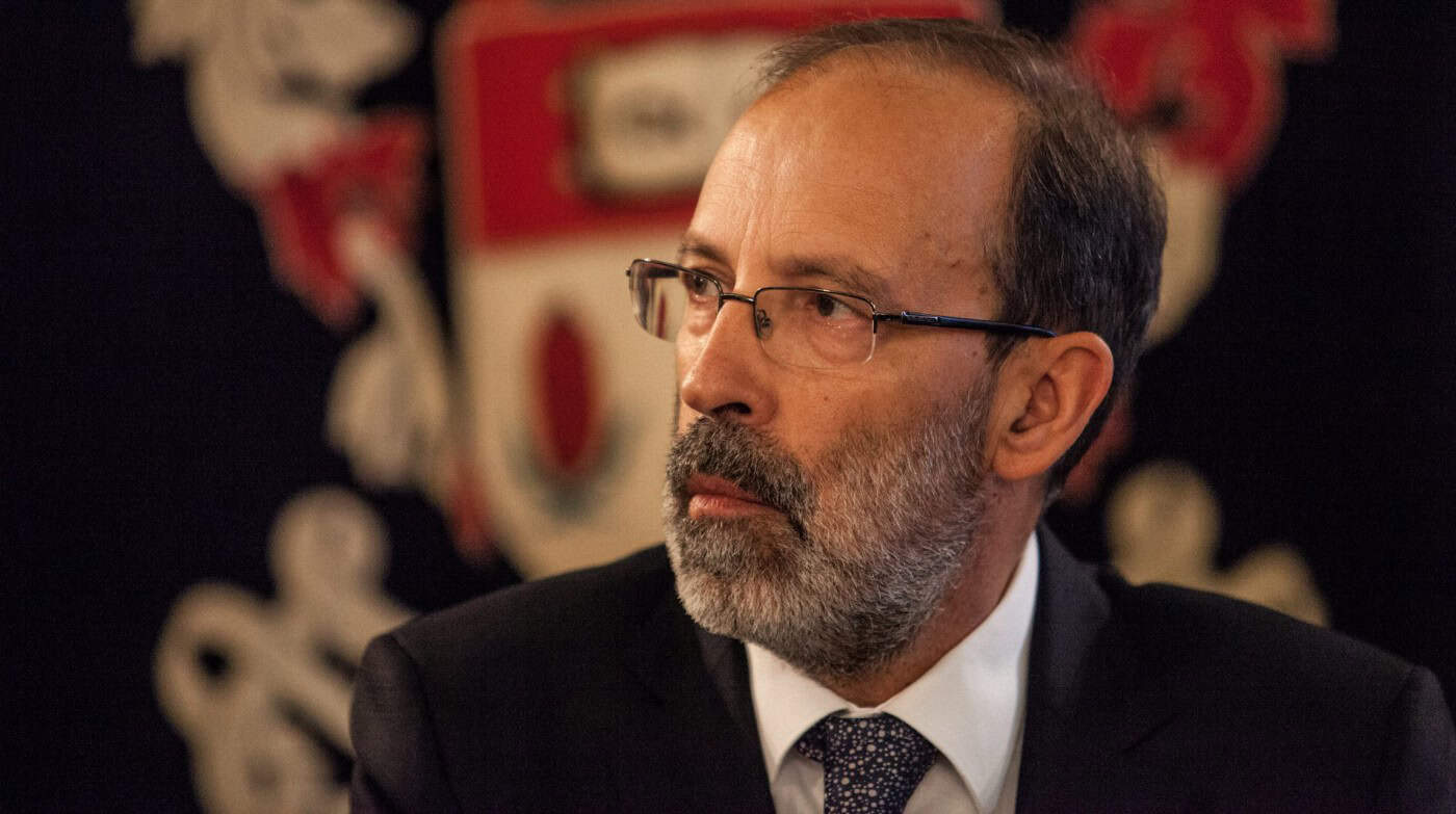 "Reitor&nbsp;conversa com..." regressa a 26 de Novembro