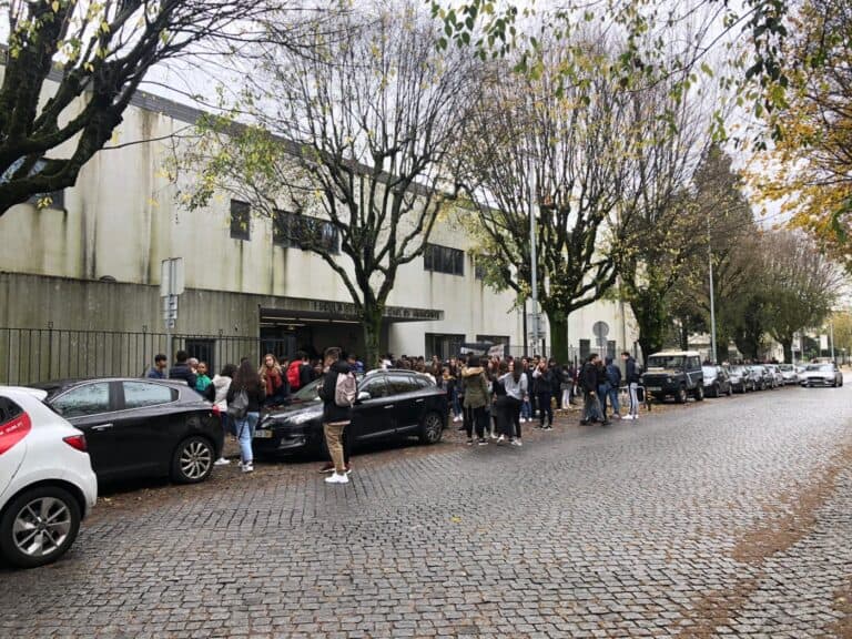 Greve de funcionários encerra várias escolas de Braga