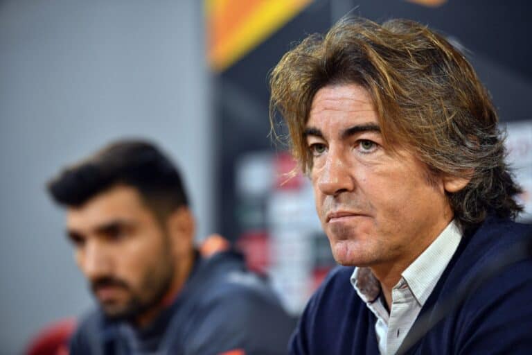 "Conto com todos". Sá Pinto aborda interesse do Bétis em Palhinha