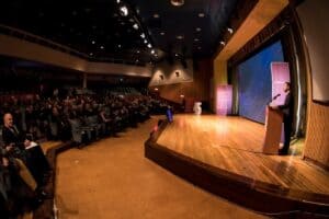 EEUM de olhos postos nas Ciências de Dados e na Eng. Aeroespacial&nbsp;