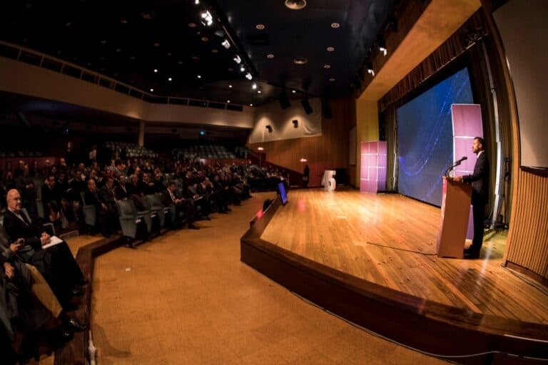 EEUM de olhos postos nas Ciências de Dados e na Eng. Aeroespacial&nbsp;