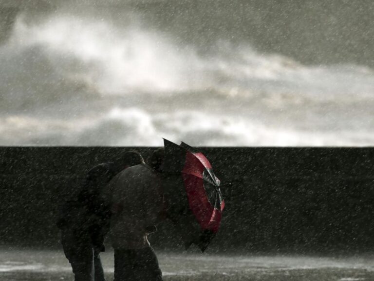 Depressão Elsa vem aí com alerta laranja de mau tempo