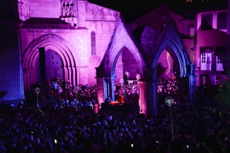 Passagem de ano em Guimarães traz concertos, Dj's e Videomapping