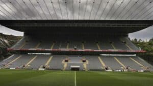 Estádio e sintéticos pesam 18 milhões no Orçamento 2019