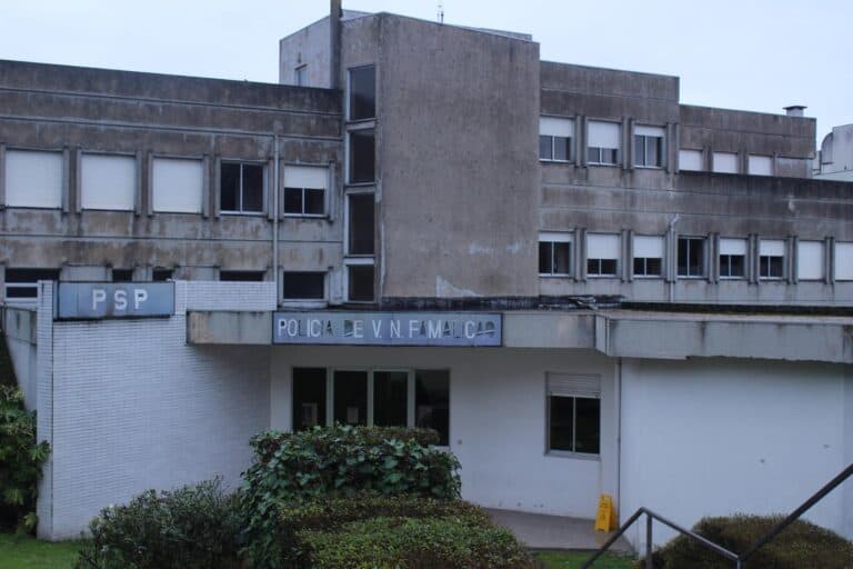 Velho e degradado. Posto da PSP Famalicão "precisa de obras"