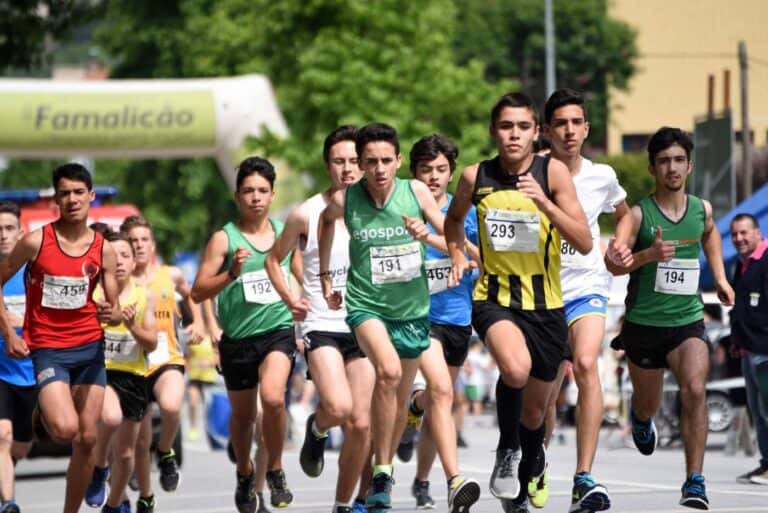 Famalicão. Município assume despesas de cinco mil atletas