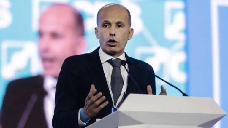 Declarações do Min. do Ambiente são irresponsáveis" - CDS