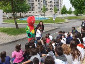 Jovens bracarenses celebram Dia Mundial do Trânsito