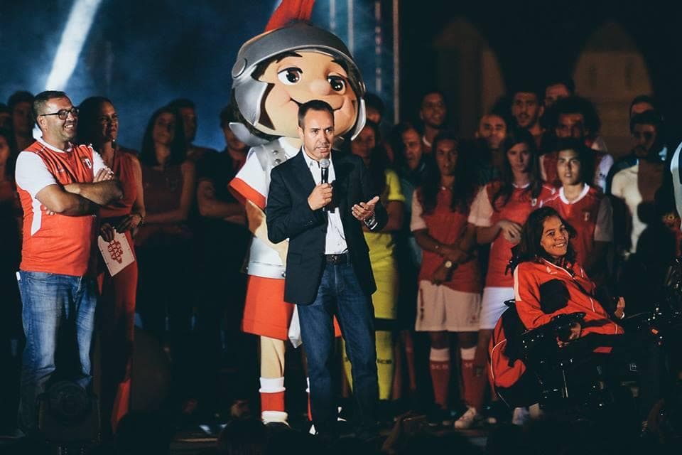 SCB negoceia compra do Clube de Futebol de Fão