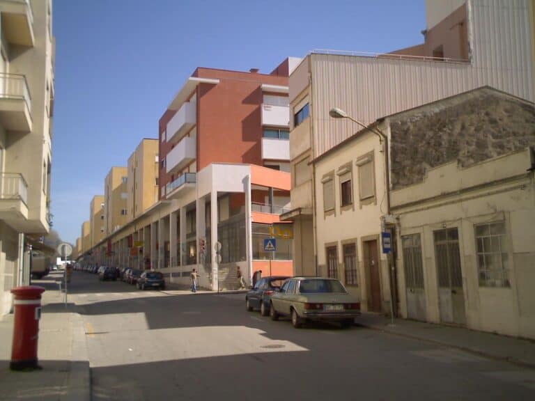 Rua Nova de Santa Cruz: queixas já se fazem ouvir