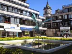 CMB confirma retirada da escultura de um dragão