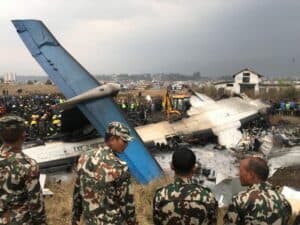 Mais de 40 mortos num acidente de avião no Nepal