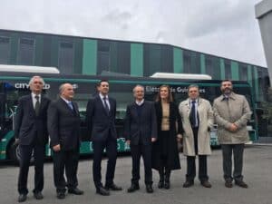 Primeiro autocarro eléctrico do país já circula em Guimarães