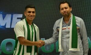 Oficial: Hurtado troca Vitória SC pelo Konyaspor