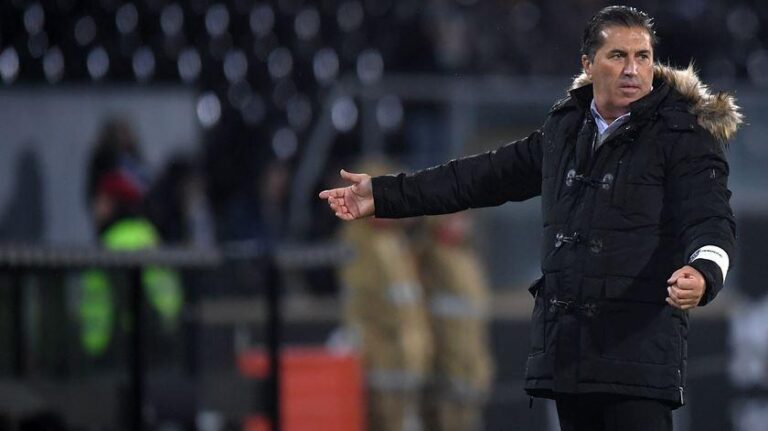 Vitória SC. Jogadores vivem dilema? Peseiro acha possível