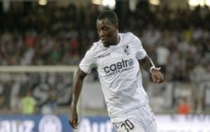 Ola John regressa aos treinos do Vitória SC