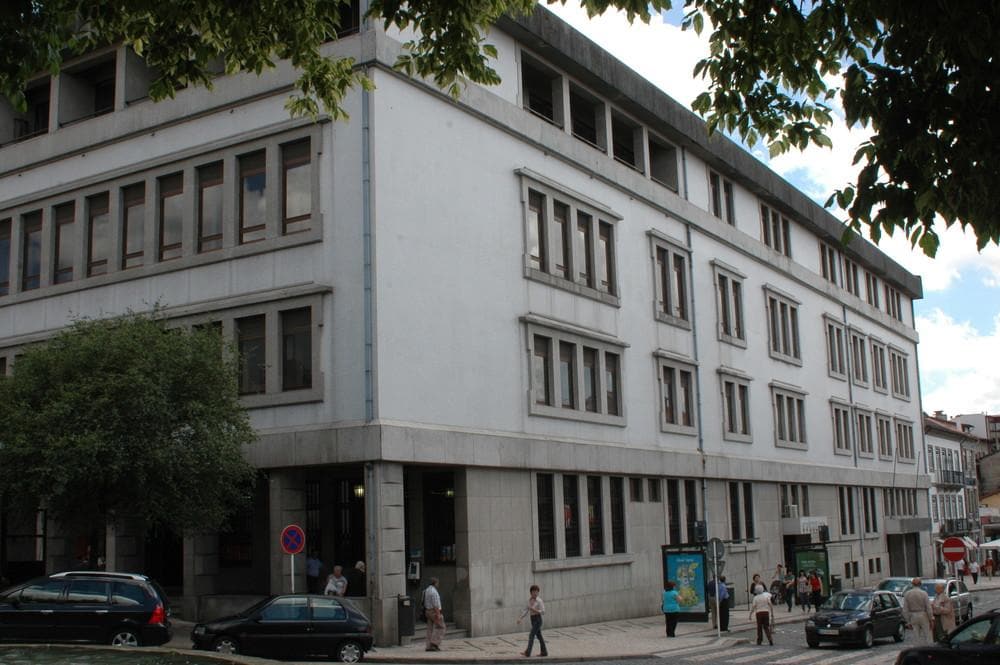 Venda dos antigos CTT de Guimarães é "boa notícia"