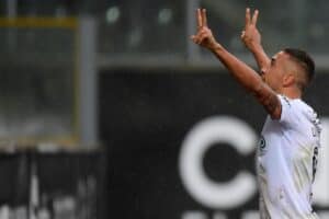 Vitória SC vence Santa Clara por 2-0