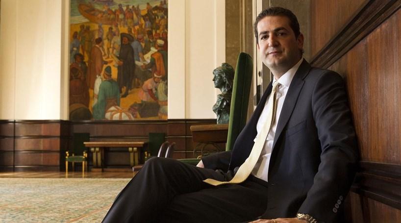 Hugo Soares convicto num apoio reforçado dos militantes