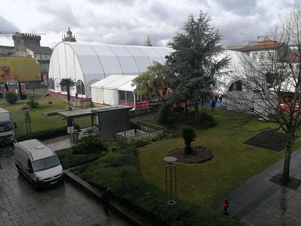 Bloco critica "poluição visual e sonora" no centro da cidade