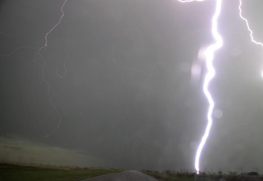 Trovoada e vento forte previstos para o norte do país