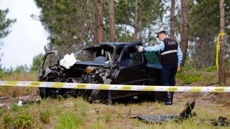 Há menos acidentes nas estradas, mas mais feridos e mortos
