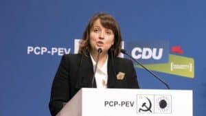 AAUM e Os Verdes partilham dificuldades no ensino superior