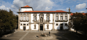 PSD Guimarães exige explicações de Domingos Bragança