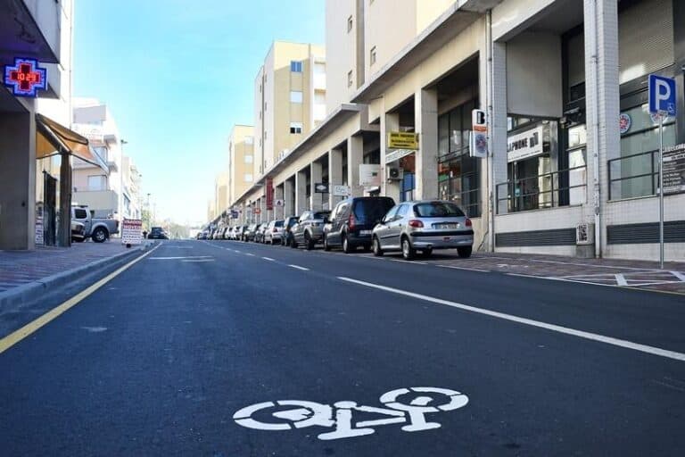 R. Nova de Santa Cruz 'encerrada' sábado de manhã