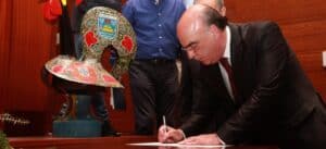 Autarca de Barcelos entrega pedido de substituição