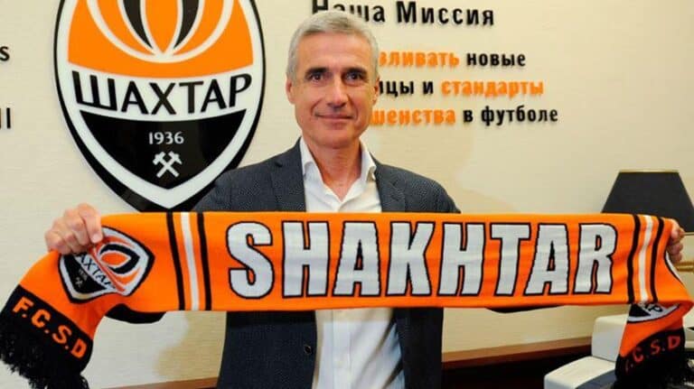 Shakhtar Donetsk oficializa Luís Castro