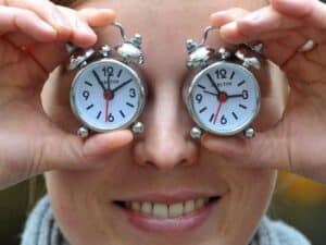 Começa esta madrugada o horário de Verão